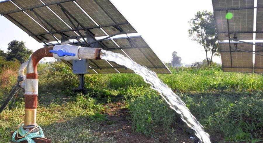Healing_Waters_-_How_Do_Solar_Powered_Water_Pumps_Work__283_29-900x490